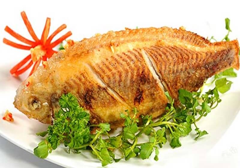 Sử dụng bếp từ có rang lạc, chiên và kho cá được không?