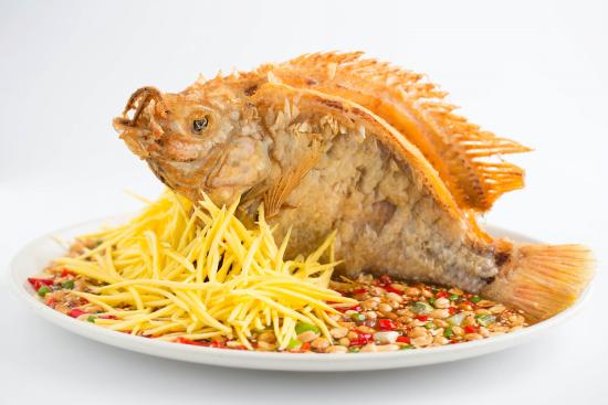 Sử dụng bếp từ có rang lạc, chiên và kho cá được không?